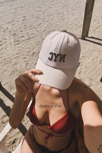 Full leaked Venusrahek private onlyfans photo