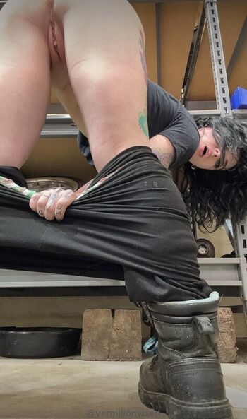 Full leaked Vermillionvixen private onlyfans photo