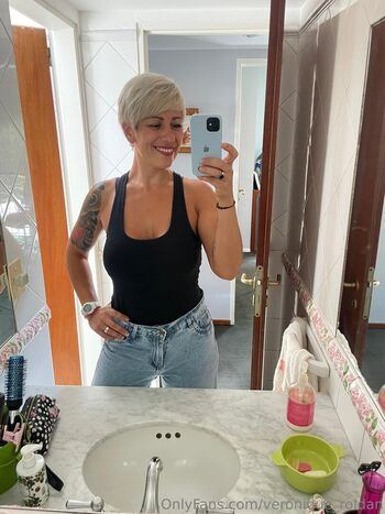Full leaked Veronique private onlyfans photo