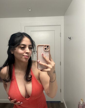 viannneyyyyy_