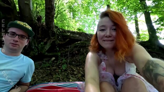 Full leaked Vleafnin private onlyfans photo