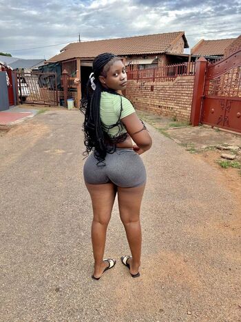 Vunene Taiwo Mabunda
