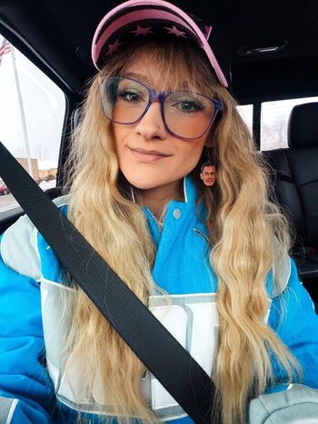 WheezyBlonde