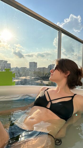 Full leaked Who is ivi private onlyfans photo