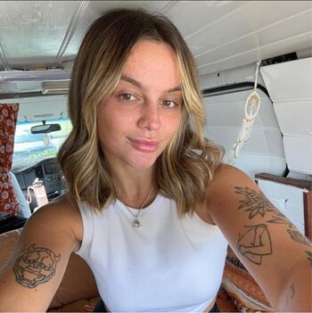 Full leaked Emilly schellmann/ private onlyfans photo