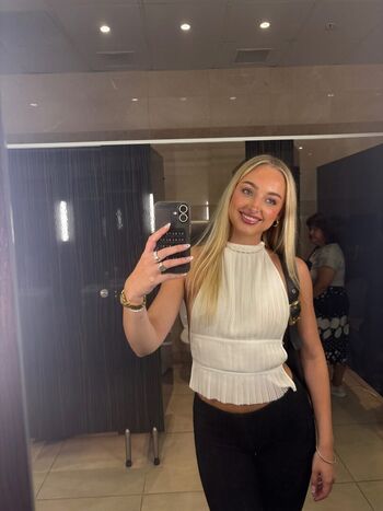 Full leaked Rya melena/ private onlyfans photo