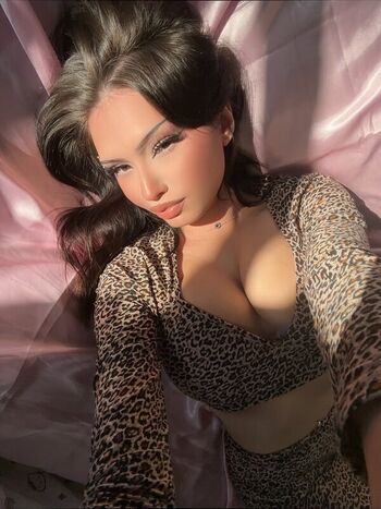 whoismiabelle