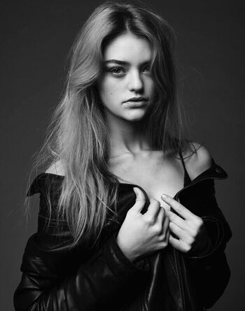 Willow Hand