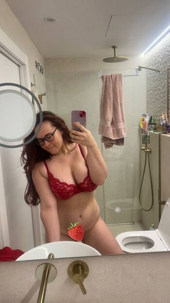Full leaked Winivino private onlyfans photo