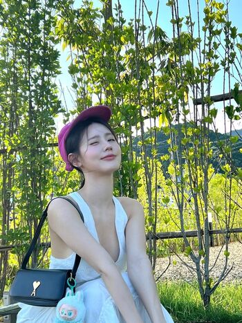 WomenK-pop