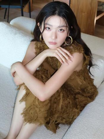 WomenK-pop