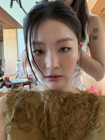 WomenK-pop