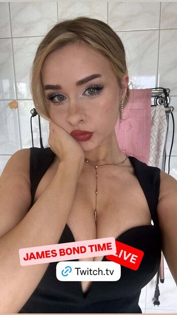 Full leaked Yaboielina page private onlyfans photo