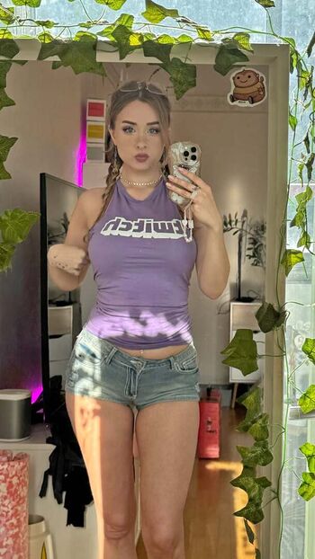 Full leaked Yaboielina private onlyfans photo