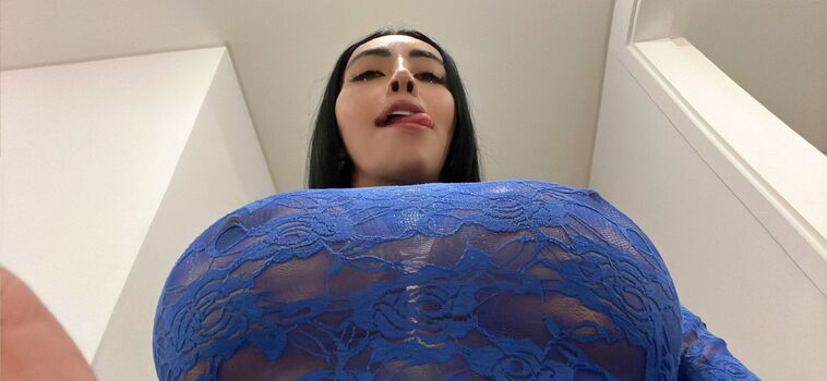 Full leaked Halakana/ private onlyfans photo