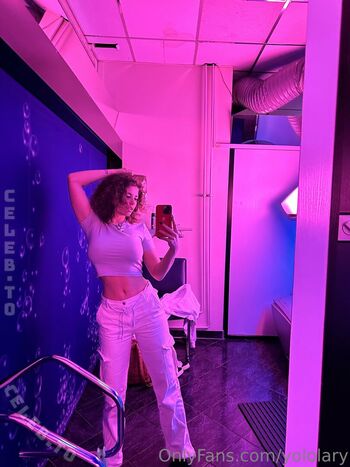 Full leaked Yololary private onlyfans photo