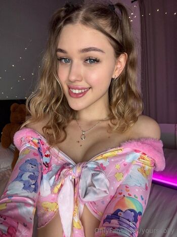 Full leaked Yoursdolly private onlyfans photo