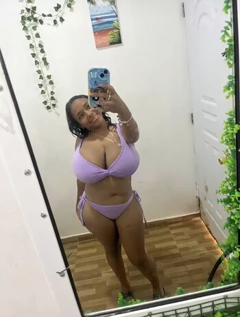 Full leaked Yuleisi private onlyfans photo
