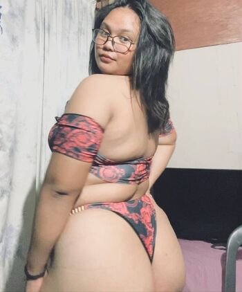 Full leaked Yumie mia private onlyfans photo