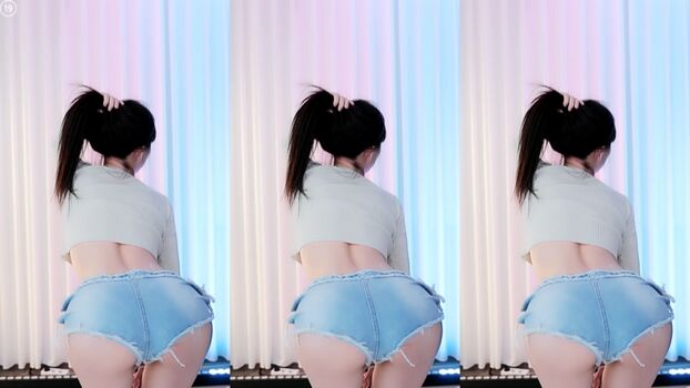 Full leaked Yunhee private onlyfans photo