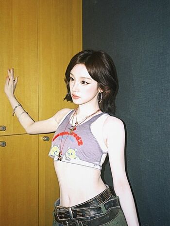 Full leaked Yuqi page private onlyfans photo