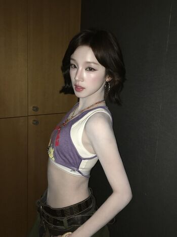 Full leaked Yuqi page private onlyfans photo