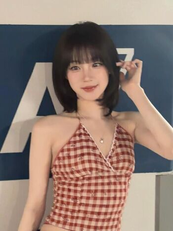 Full leaked Yuqi private onlyfans photo