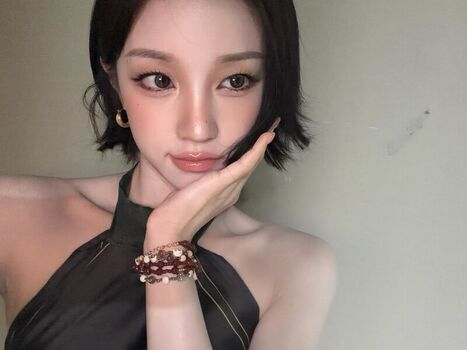 Full leaked Yuqi private onlyfans photo