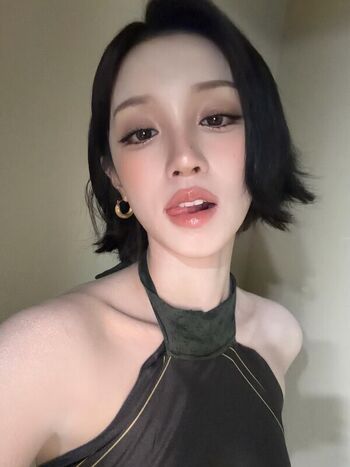 Full leaked Yuqi private onlyfans photo