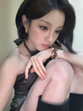 Full leaked Yuqi private onlyfans photo