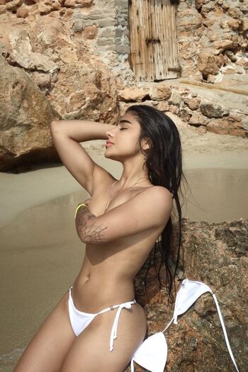 Full leaked Yurielkys ojeda private onlyfans photo