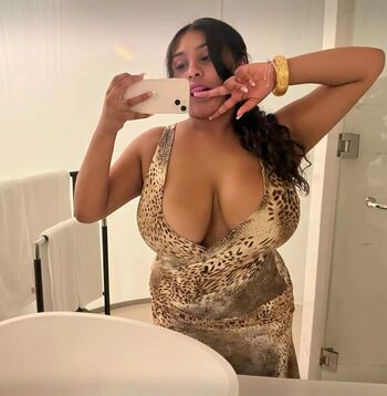Full leaked Zahara page private onlyfans photo