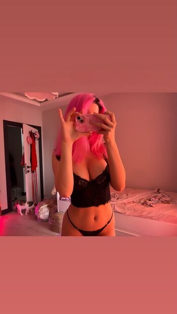 Full leaked Zeynepiksy private onlyfans photo