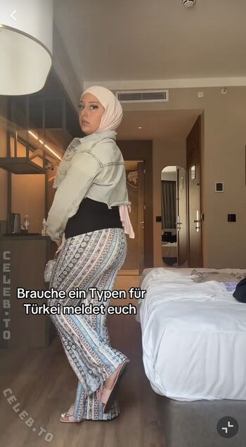 Full leaked Zeynohijabi private onlyfans photo