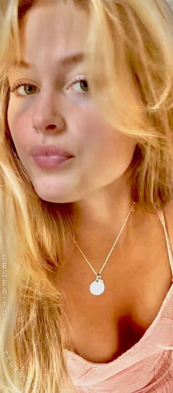 Full leaked Zoe kaeppele private onlyfans photo